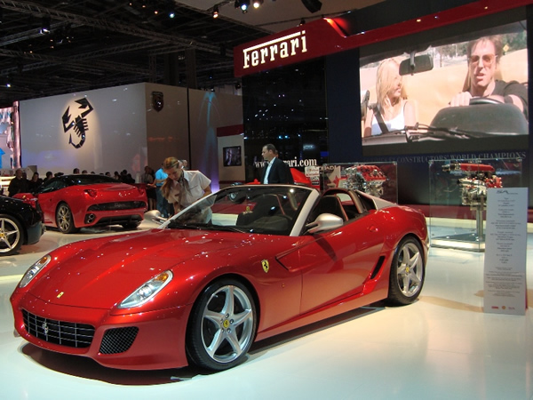 FerrariSAAperta