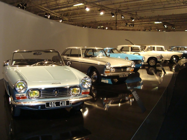 Peugeot404